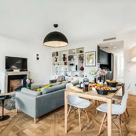 Διαμέρισμα Rue De Montpensier In *